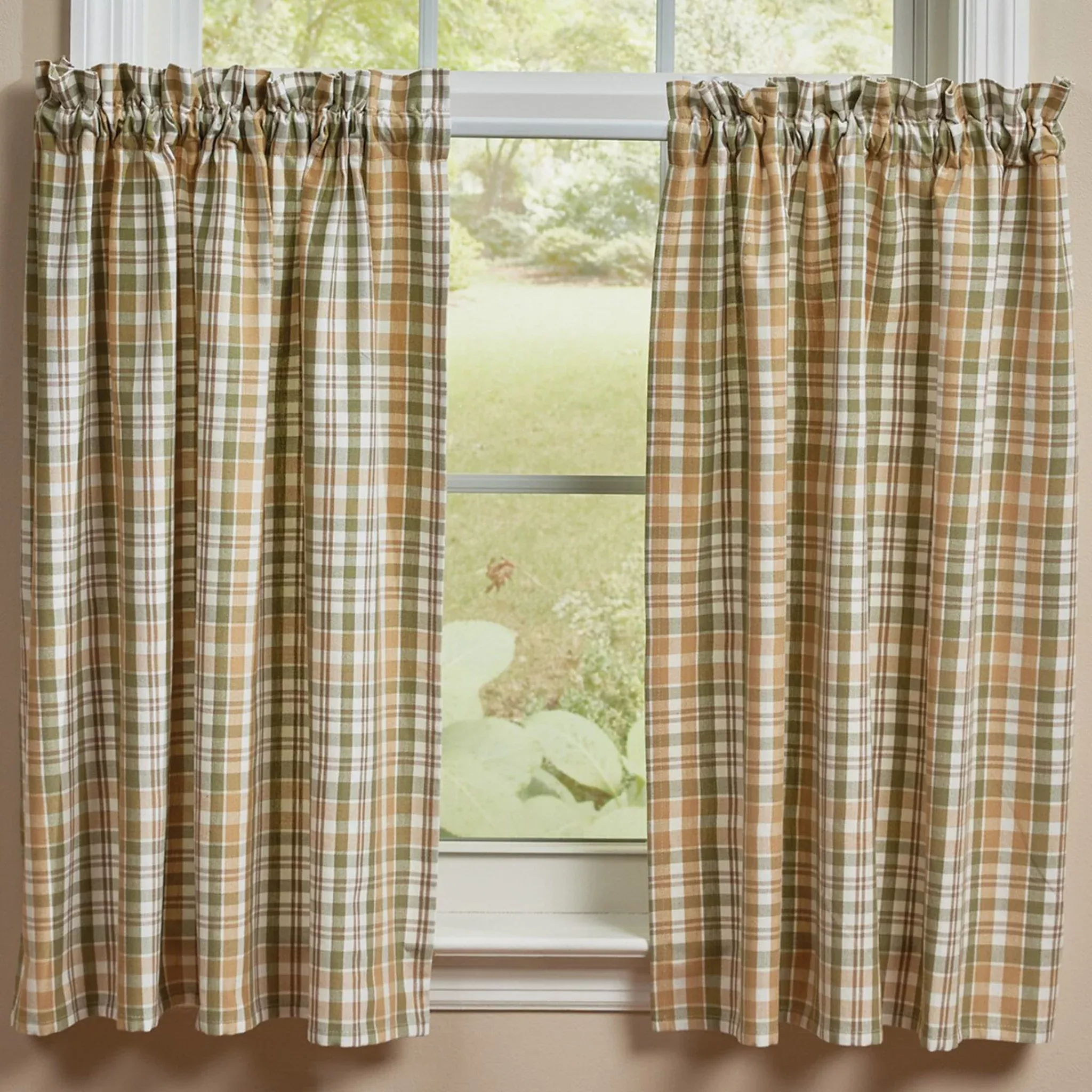 Farmstead Plaid Tiers