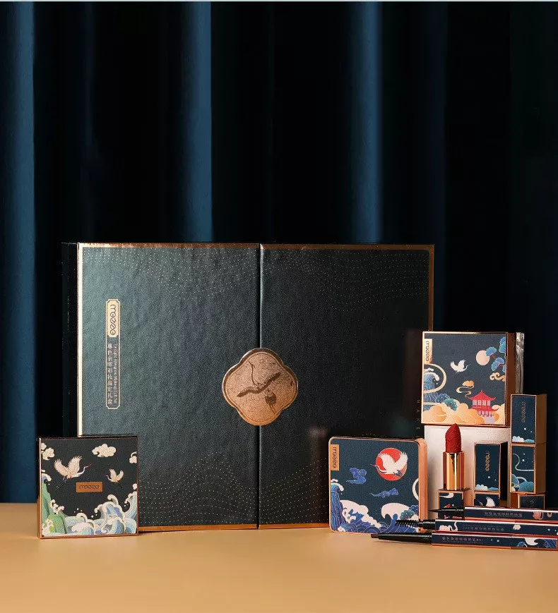 National Goods Sunset Glow Cosmetics Elevated Gift Set