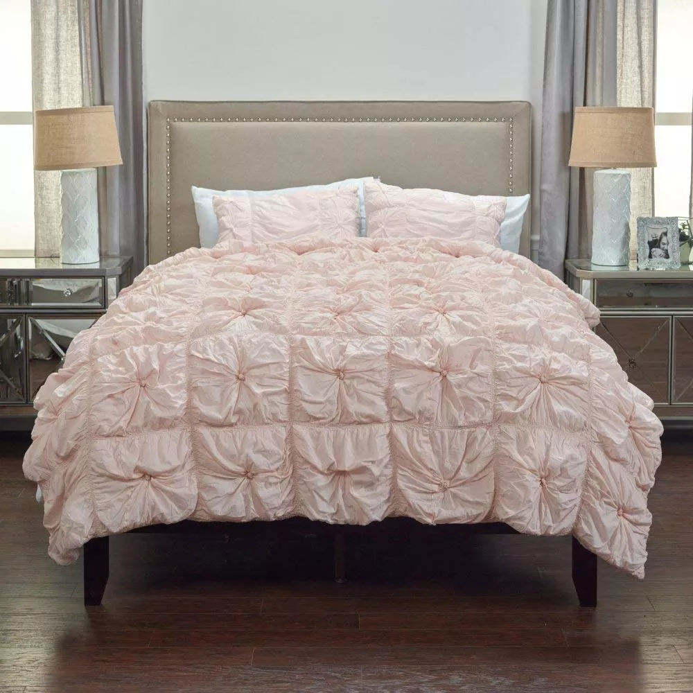 Rizzy Home | BT1392 | Polyester Comforter | 90"x92" Pink Solid
