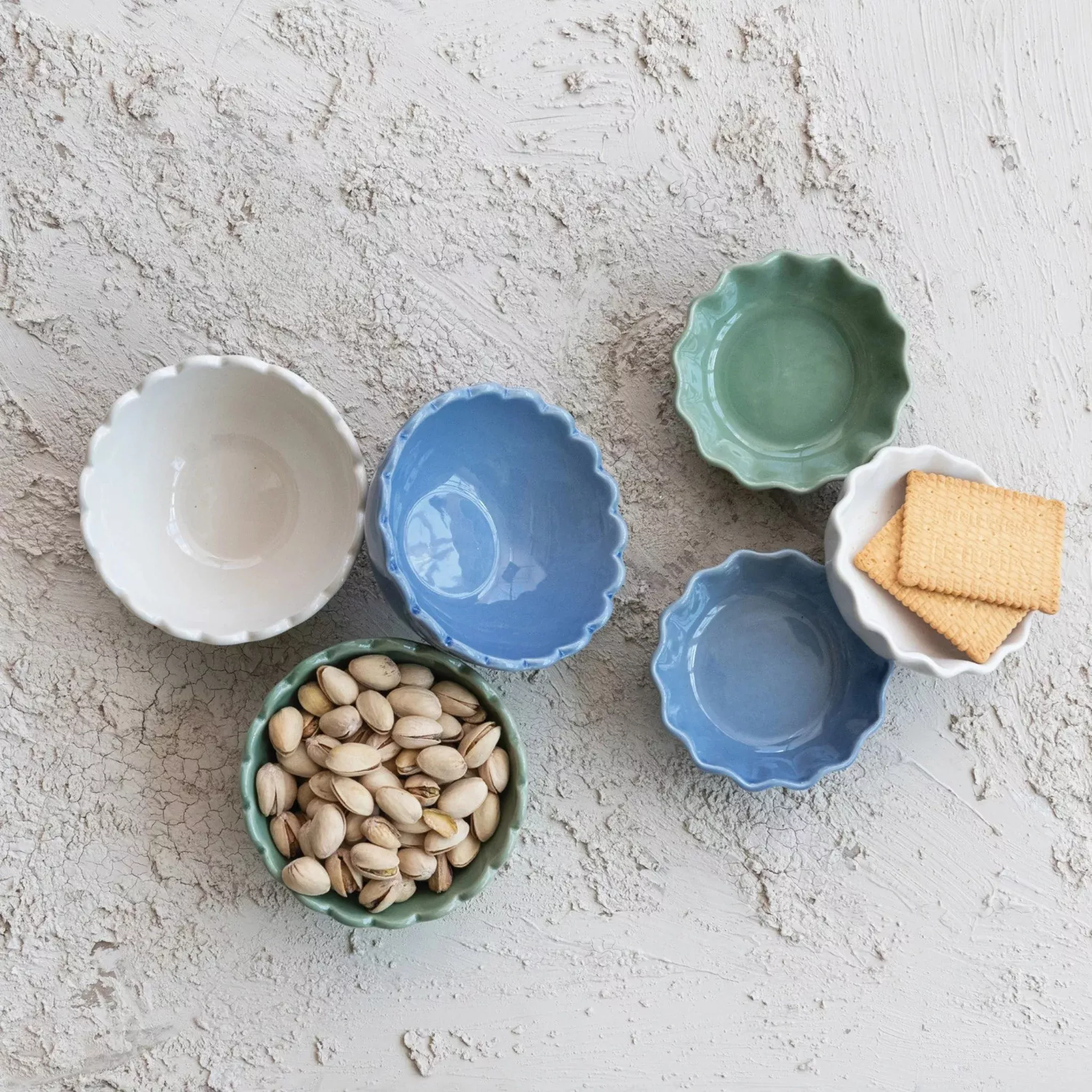 Scalloped Ceramic Bowl