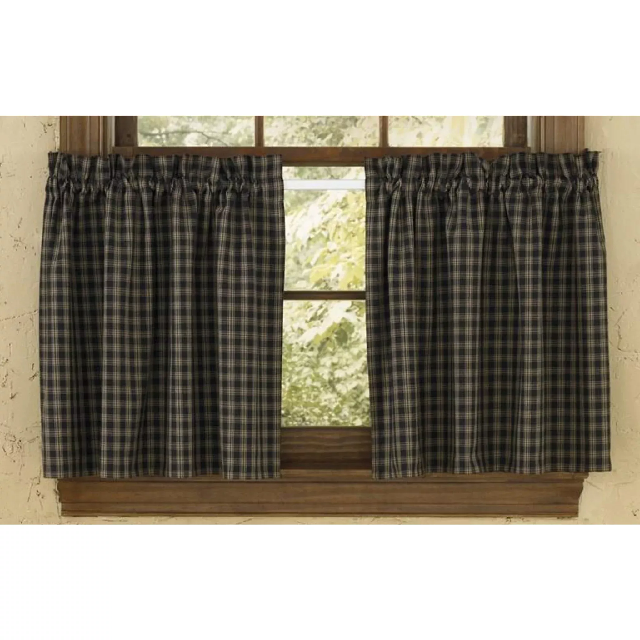 Sturbridge Black Tiers